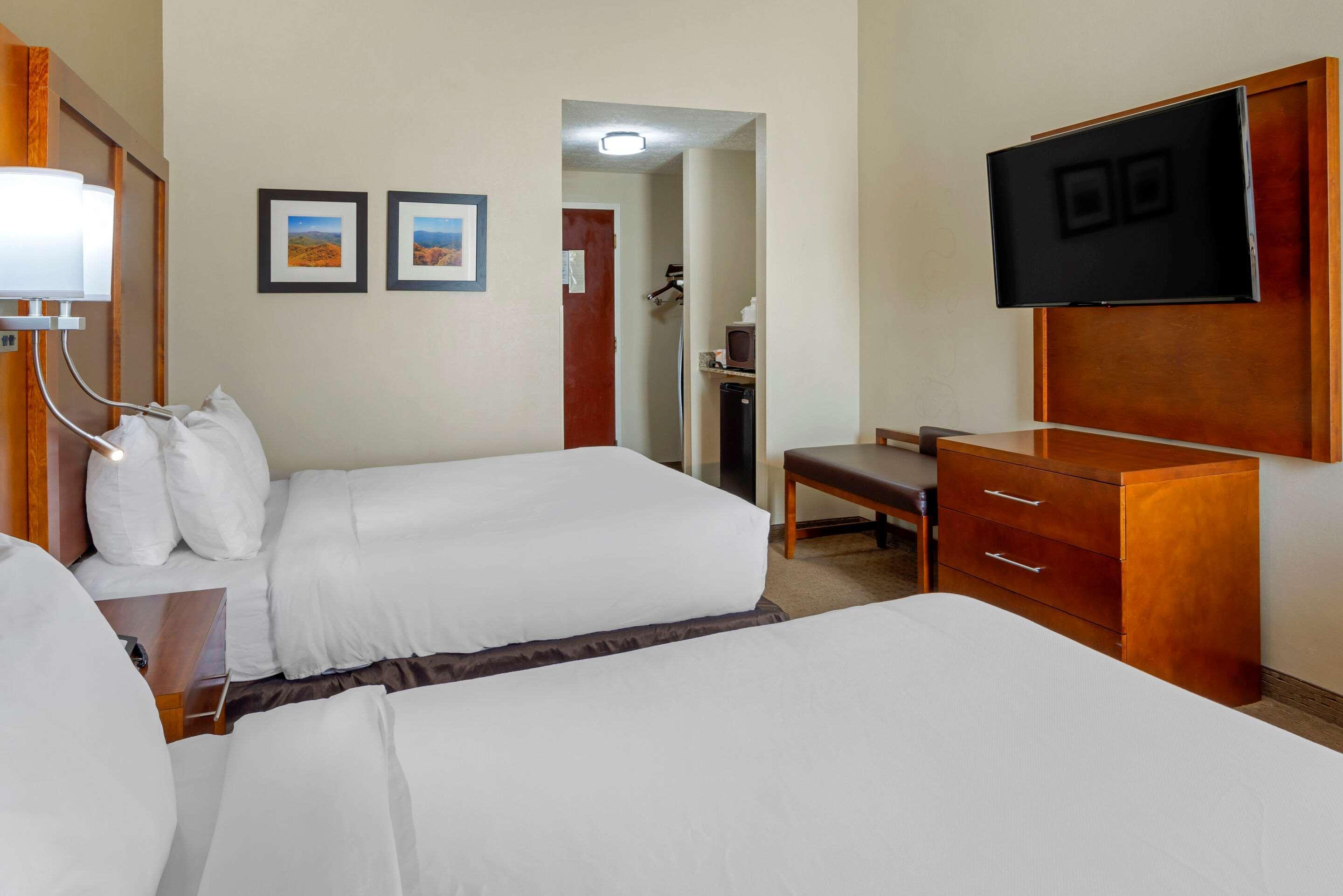 Inn Comfort Near Benning 2*