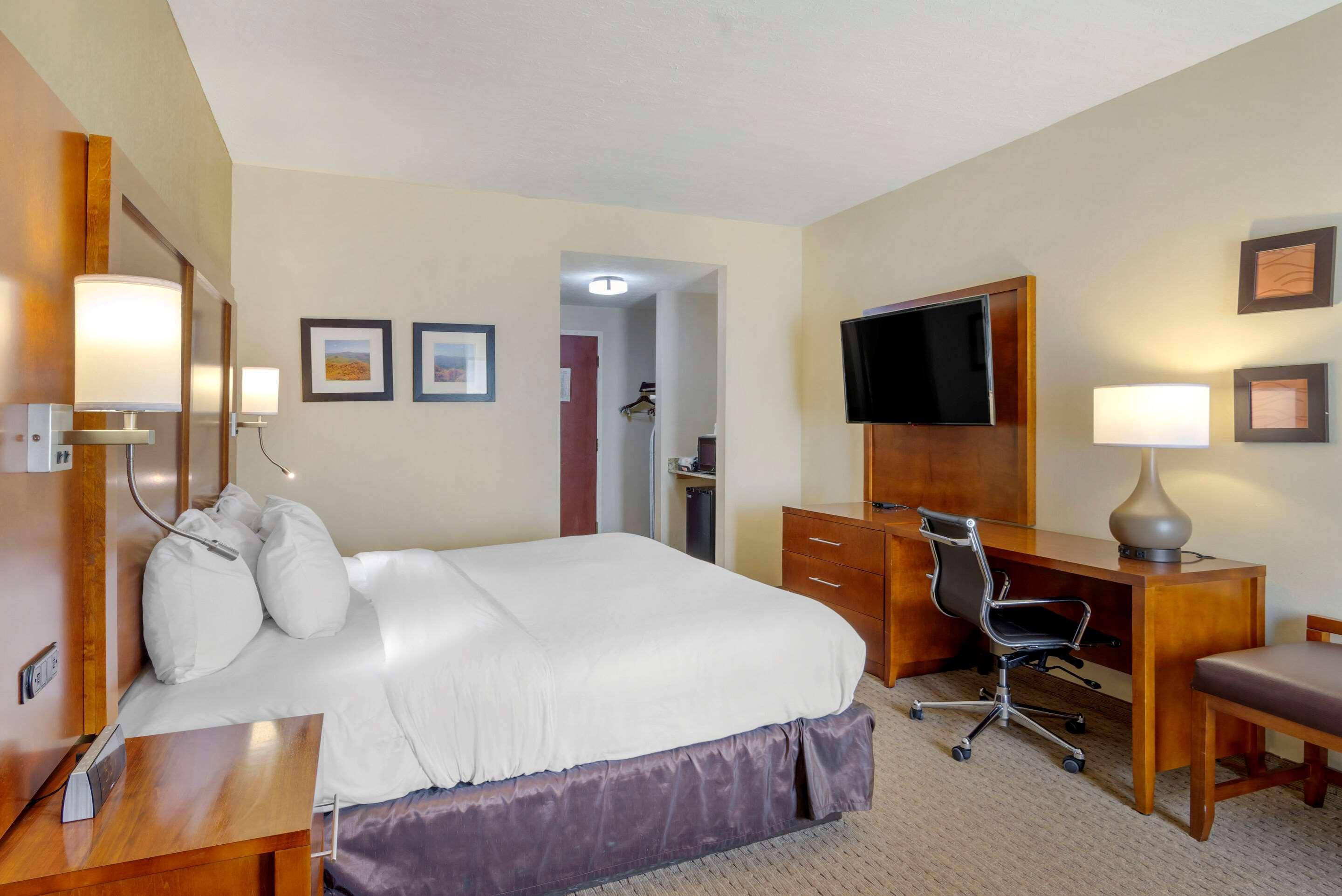 Inn Comfort Near Benning
